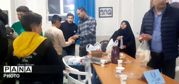 نوجوانان مبارز آشخانه روزی رنگین با طعم یادگیری و هیجان