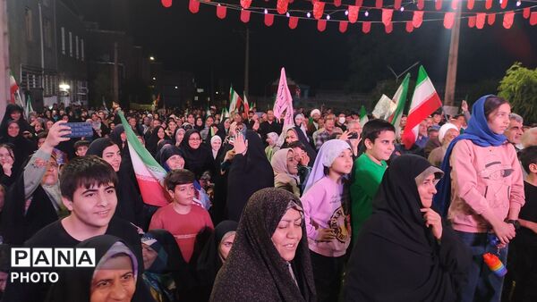 نود و سومین حضور پرشور مردم تویسرکانی در تجمع شبانه