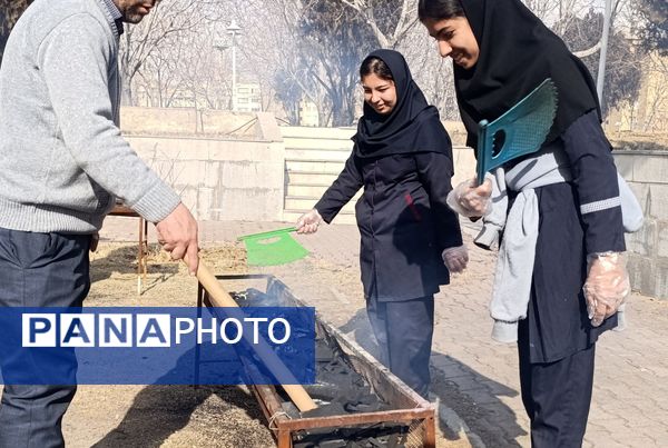 اردوی دانش‌آموزی تمشک مدارس دخترانه انصار و بعثت در زنجان