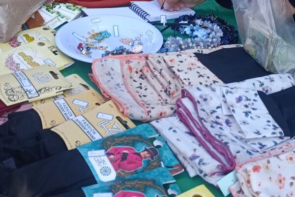 برپایی نمایشگاه "مادرم فاطمه" در دبیرستان مهر نیشابور
