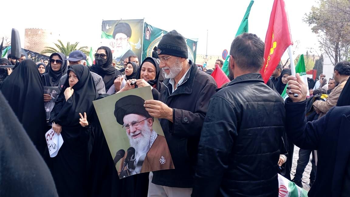 وداع با شهدای مدافع اقتدار وطن در شیراز