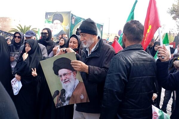 وداع با شهدای مدافع اقتدار وطن در شیراز