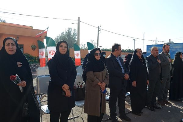 افتتاحیه پویش سلامت دهان و دندان و اجرای طرح وارنیش فلوراید در منطقه کهریزک 