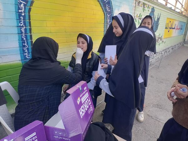 وارنیش فلوراید برای دانش آموزان دبستان ناهید نخودی 