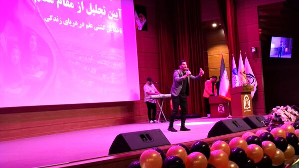تجلیل از مقام شامخ معلم در دامغان