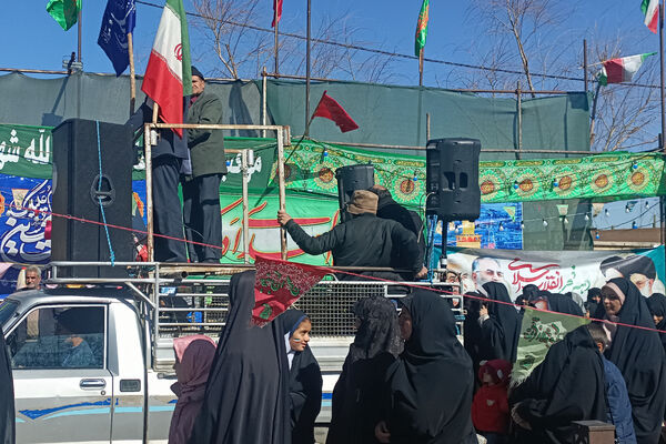 مردم شهر صغاد حامی آرمان‌های انقلاب با حضور در راهپیمایی ۲۲ بهمن