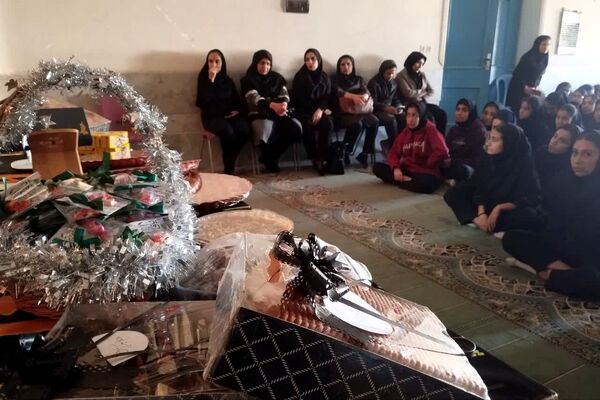 مراسم شهادت حضرت زهرا (س) و عزاداری در دبیرستان طالقانی 