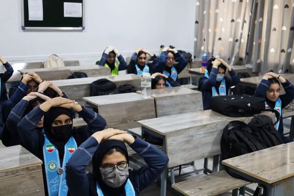 پناه‌گیری، خروج، نجات؛ مانور زلزله در خوزستان