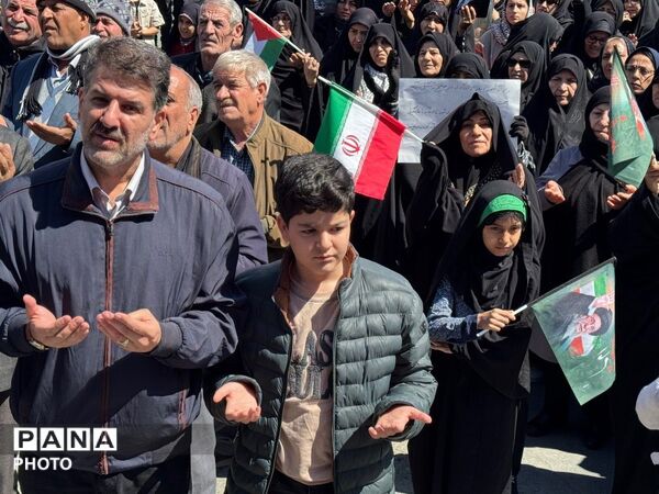 خروش مؤمنان در دسته عزاداری رهبر