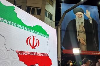گردهمایی فرهنگیان به مناسبت روز معلم در خیابان کشوردوست