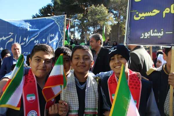 گذری بر ۱۳ آبان نیشابور 