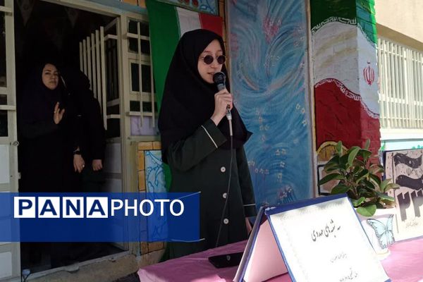 دهه فجر، جشن بصیرت و مقاومت؛ در دبیرستان حضرت معصومه (س) فیروزکوه