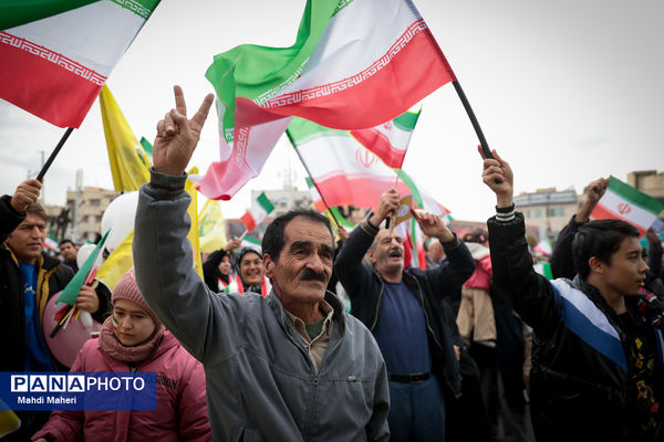 راهپیمایی ۲۲ بهمن در تهران
