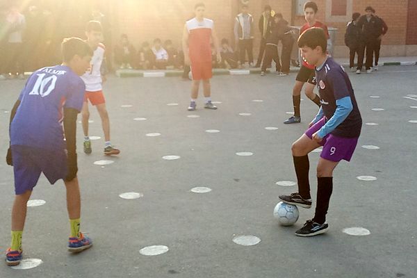  فینال المپیاد ورزشی درون مدرسه‌ای در دبیرستان بشارت بهارستان‌دو 