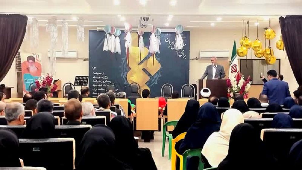 روایت‌نگاری دانش‌آموزخبرنگار پانا از آیین تجلیل از فرشتگان زمینی خوزستان