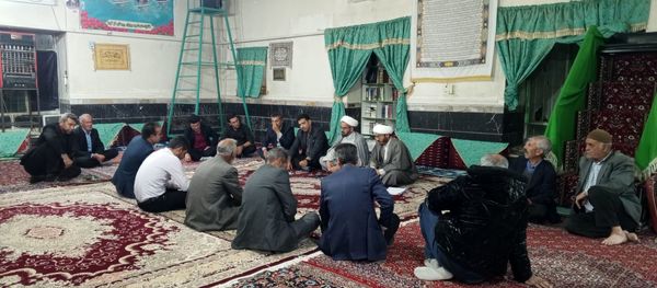 نشست مسئولان و هیات امنای مسجد صاحب الزمان (عج) روستای گزکوه 