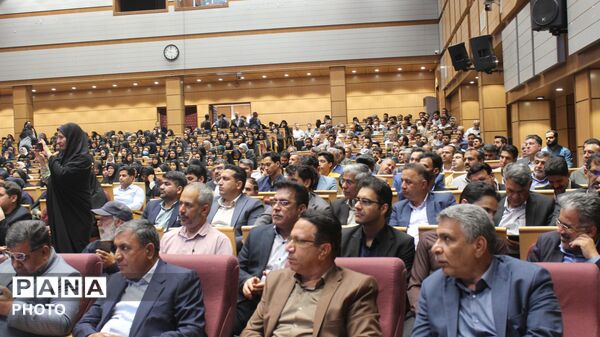 گرامیداشت هفته معلم در دانشگاه فرهنگیان کرمان 