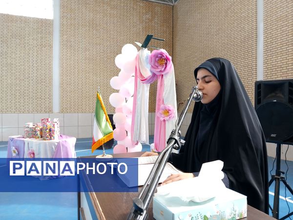 جلسه اولیا و مربیان در دبیرستان بهرام رزمی