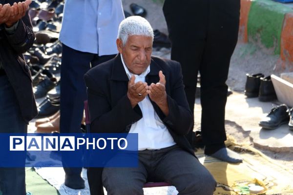 اقامه باشکوه نماز عید فطر در فهرج