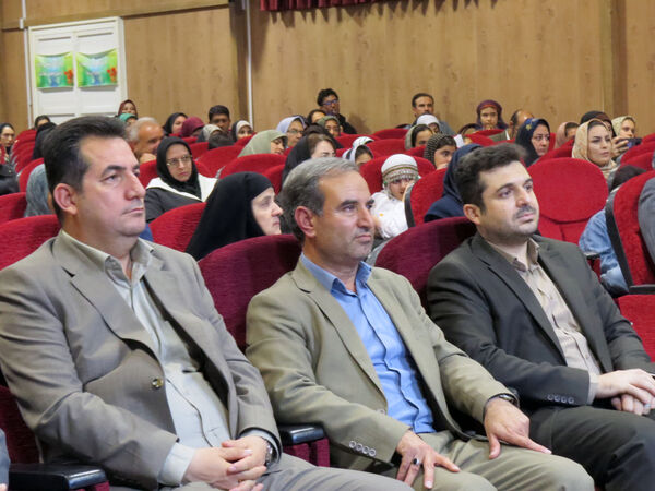 اختتامیه جشنواره شعرخوانی و شعر سرایی بومی‌ محلی 