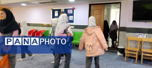 بازدید دانش آموزان دبستان محجبه از کتابخانه اندیشه شیروان