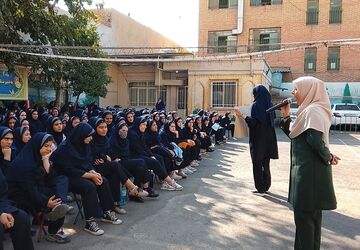 بازتاب آوای سلامت روان در دبیرستان شهید بینایی منطقه ۱۵