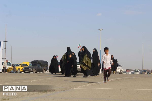 حضور کودکان و نوجوانان در مراسم سالگرد ارتحال حضرت امام(ره)