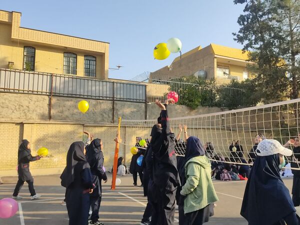 به‌مناسبت هفته بهداشت روان در دبیرستان فرشتگان ناحیه ۴شیراز 