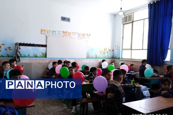 جشن شکوفه ها در مدارس شهرستان قدس، آغاز طلایی و شیرین  سال تحصیلی