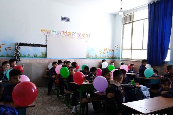 جشن شکوفه ها در مدارس شهرستان قدس، آغاز طلایی و شیرین  سال تحصیلی