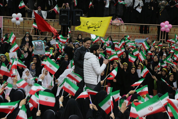 همایش دختران حاج قاسم 