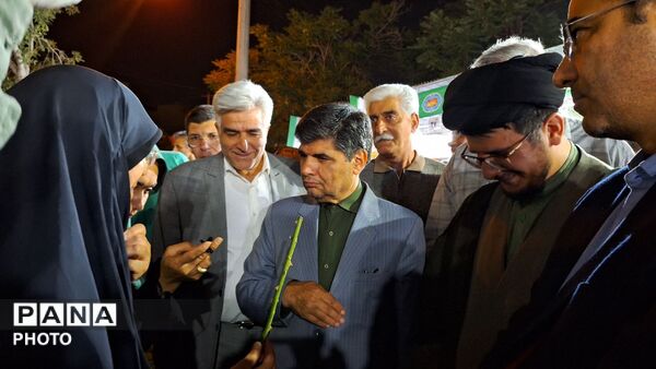 حضور فرماندار مشهد در جشن عید غدیر در میدان دانشجو