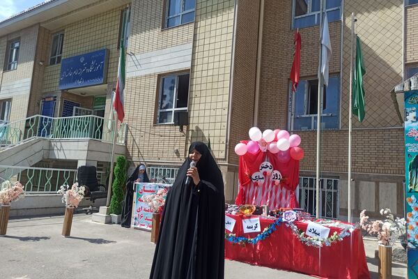 فرشتگان آسمانی و دهه کرامت