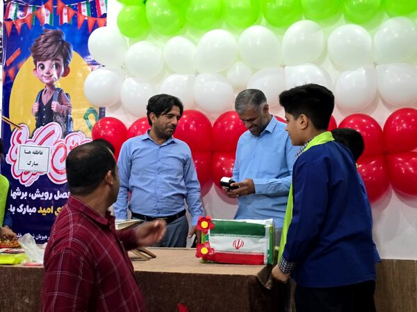 «جشن عاطفه ها» در جاسک 