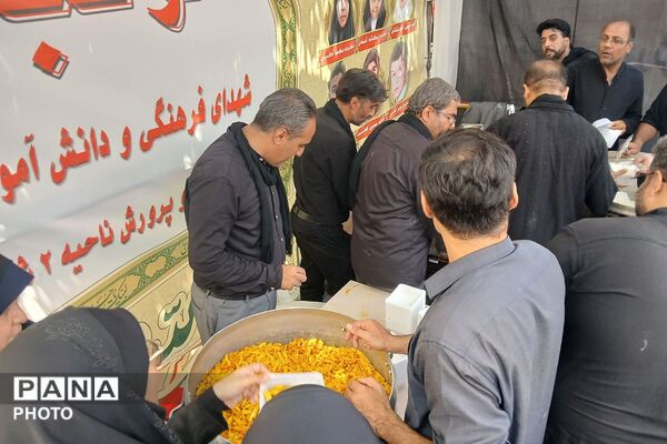 برپایی موکب معاونت پرورشی و تربیت‌بدنی آموزش و پرورش ناحیه دو شهرری در مسیر جاماندگان اربعین حسینی