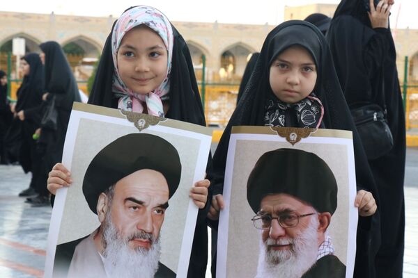 راهپیمایی گرامیداشت روز عفاف و حجاب در مشهد