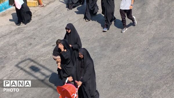 قافله عظیم عزاداری ۲۸ صفر در اصفهان به حرکت درآمد
