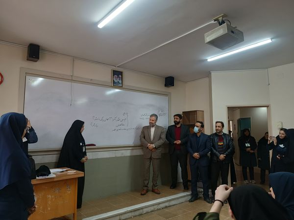 هفته ماها در دبیرستان آرمینه مصلی نژاد ناحیه ۷ مشهد 