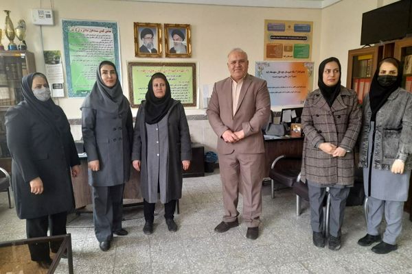 بازدید مدیر و کارشناسان سازمان دانش‌آموزی کردستان از مدارس سنندج