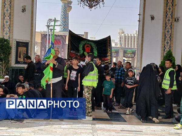 عزاداری زائران حضرت رضا (ع) 