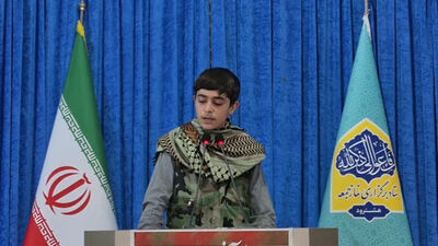 دانش‌آموزان دبیرستان شهید باهنر در نماز جمعه هشترود
