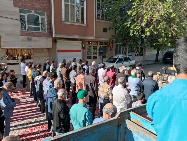 برگزاری نماز عید سعید فطر در منطقه شهید اصلانی مشهد
