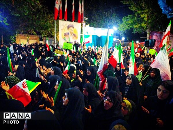 سی و دو شب مقابله؛ جمعیت پرشور تر از هر شب