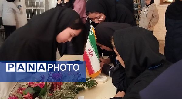  انتخابات شورای دانش‌آموزی در هنرستان کاردانش حافظ