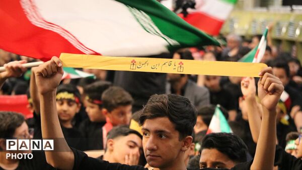  مشقِ عشقِ نوجوانان در محضر خورشید