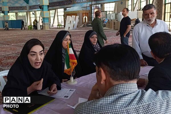 میز خدمت آموزش و پرورش خراسان شمالی در نماز جمعه؛ پاسخگویی مستقیم به مطالبات مردم