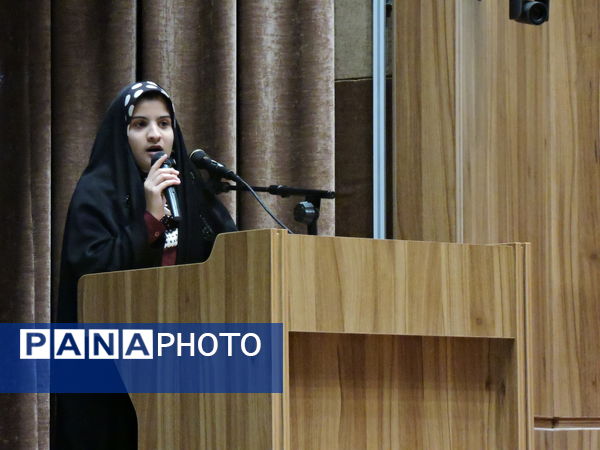 دیدار حجت‌الاسلام قمی با جمعی از دانش‌آموزان و نوجوانان استان یزد