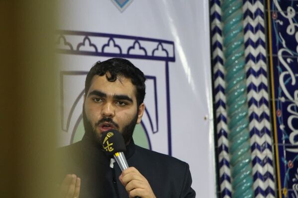 میزبانی امامشهری‌ها از قاری نوجوان کشوری در محفل قرآنی مسجد امام رضا (ع)