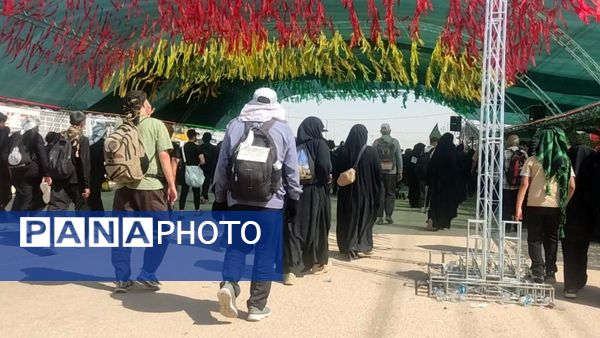 پیاده روی پرشور اربعین حسینی از جاده نجف تا کربلا