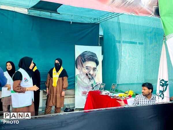 خدمت‌رسانی فرهنگی و مردمی در میناب به یاد شهدا
